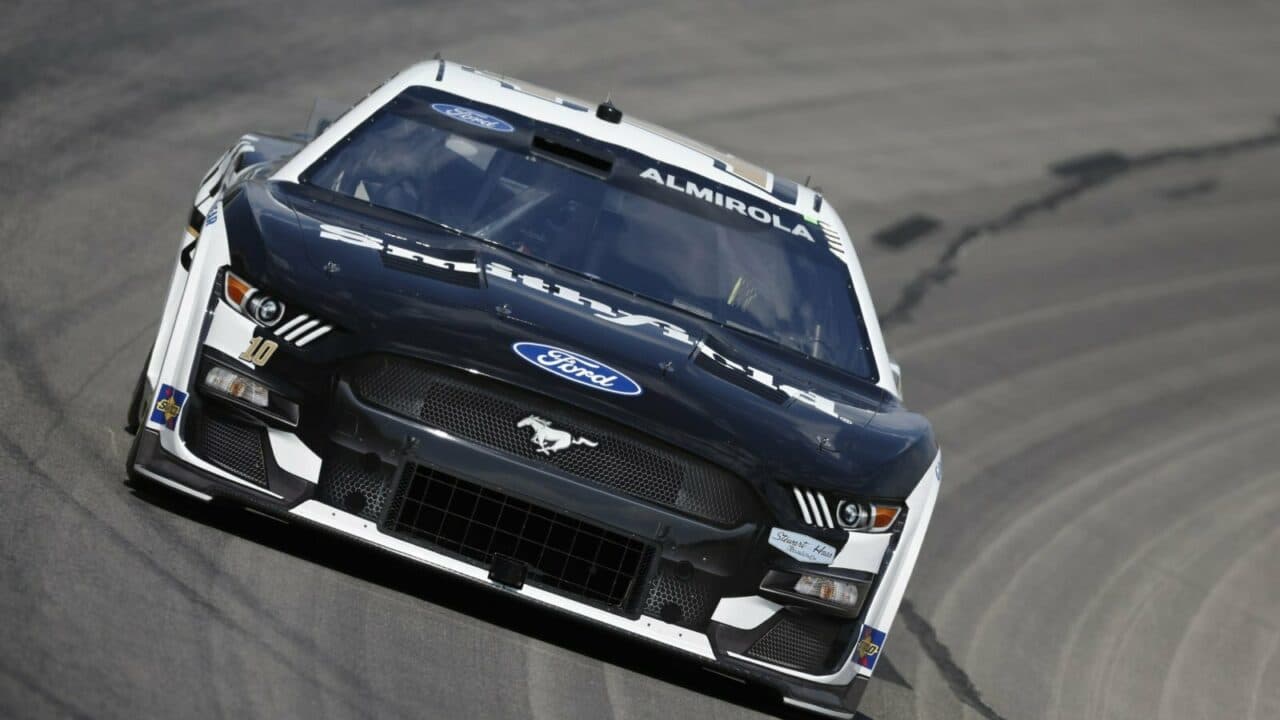 hero image for Starting Lineup: NASCAR Cup Series Yellawood 500 at Talladega