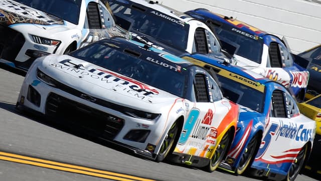 9 Elliott8th Talladega04