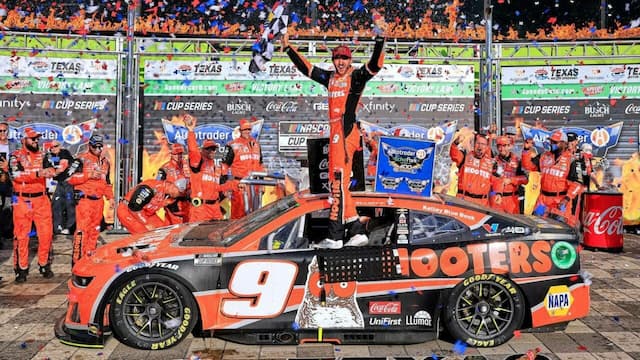 9 Elliott Wins Texas14 2 1