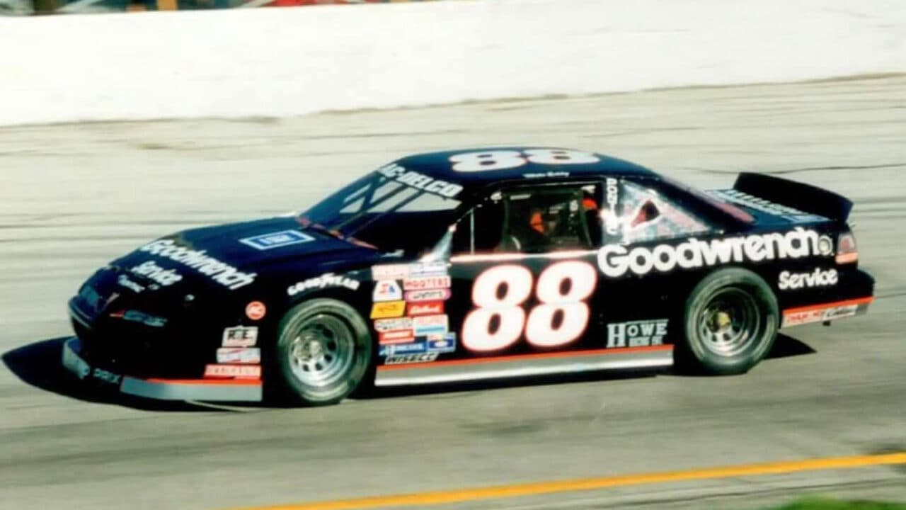 hero image for Seven-Time ASA National Champion Mike Eddy Named Redbud 400 Grand Marshal
