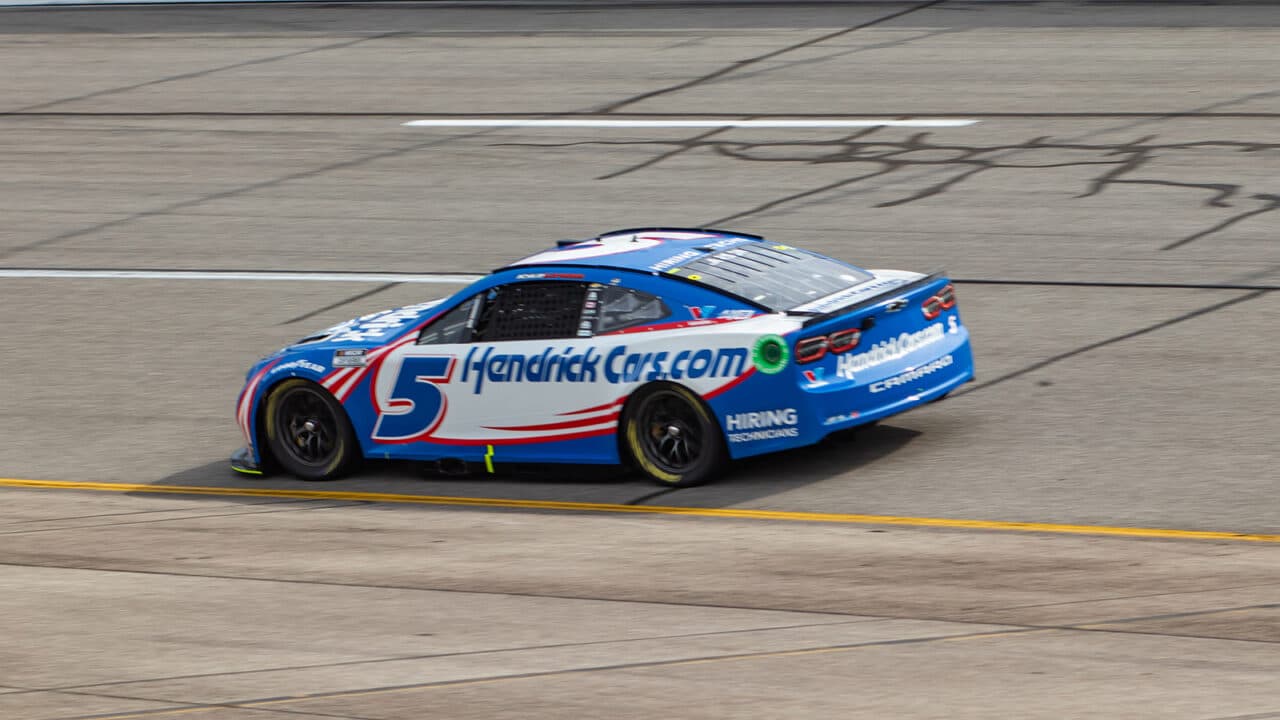 hero image for Starting Lineup: NASCAR Cup Series Iowa Corn 350 at Iowa Speedway