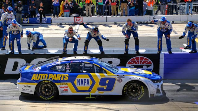 9 Elliott Wins Dover08