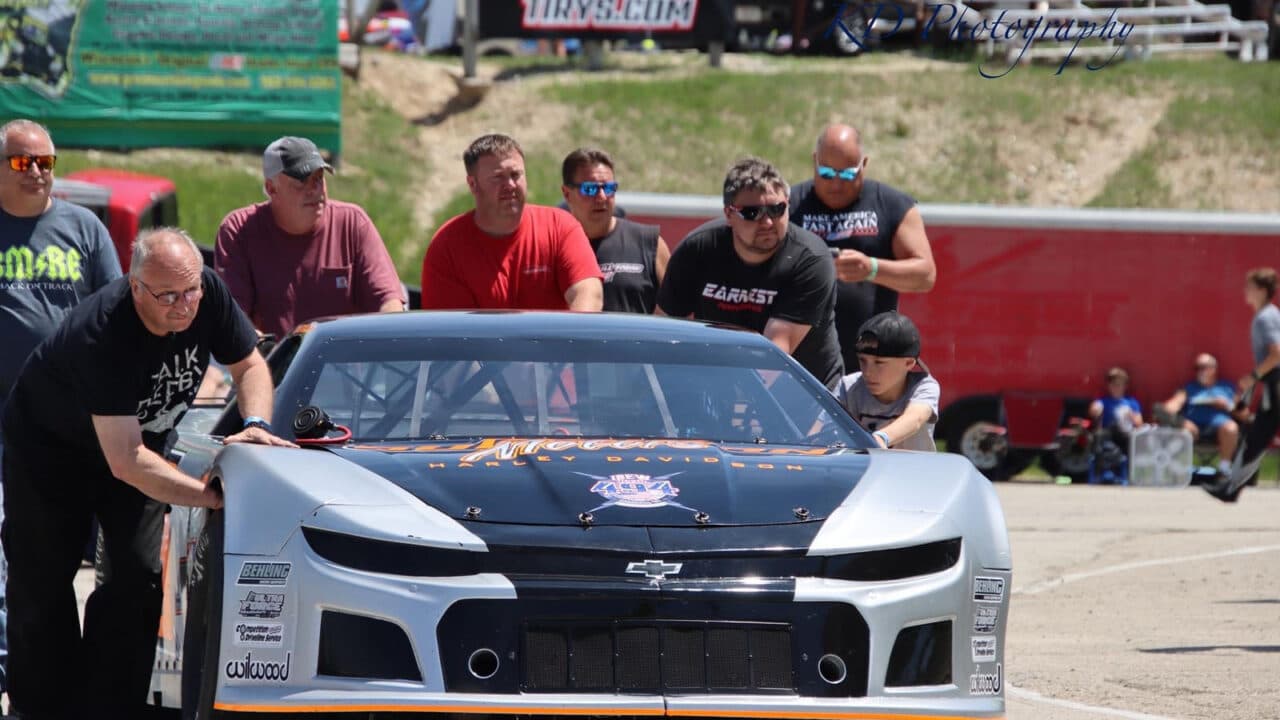 hero image for Mueller Outduels Fenhaus to Win EH Wolf Memorial Day Weekend 75 at Slinger