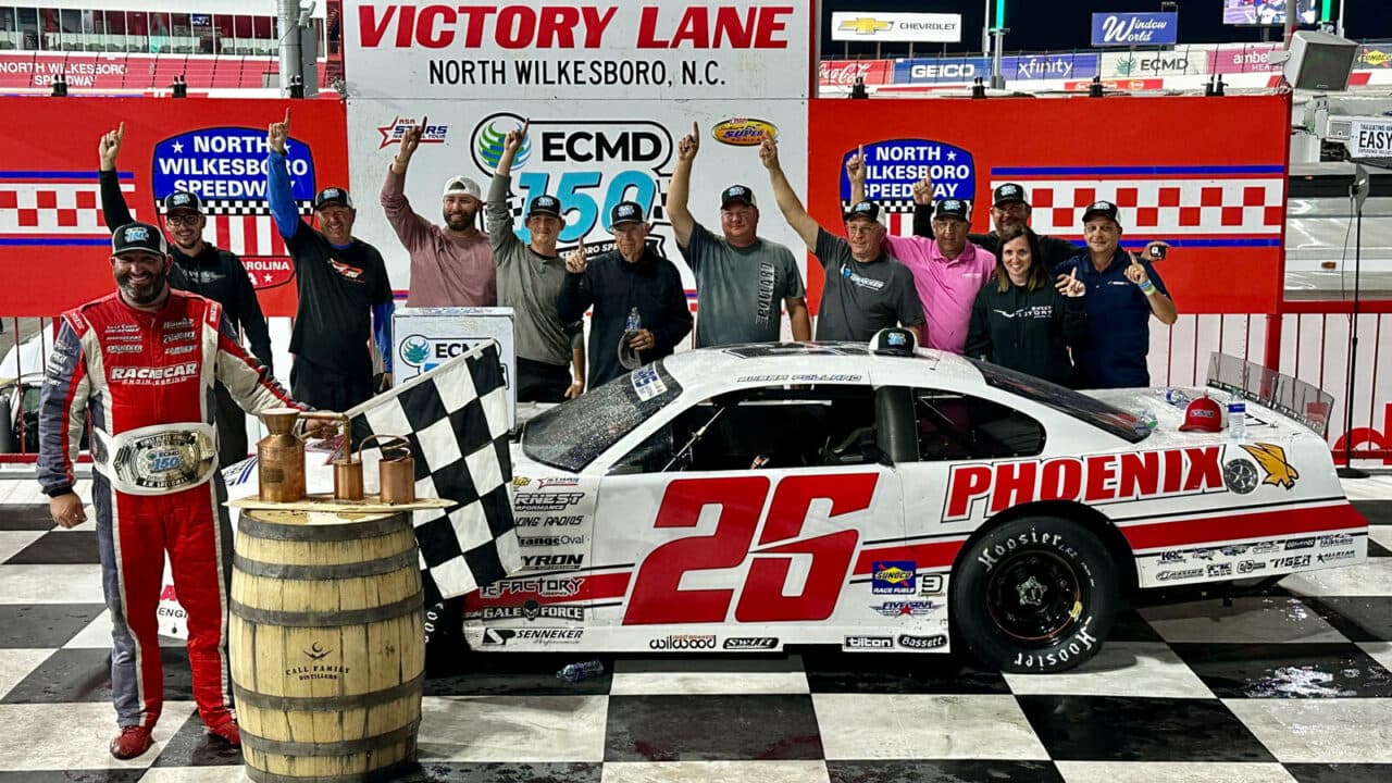 hero image for Short Track Stars Shine at North Wilkesboro