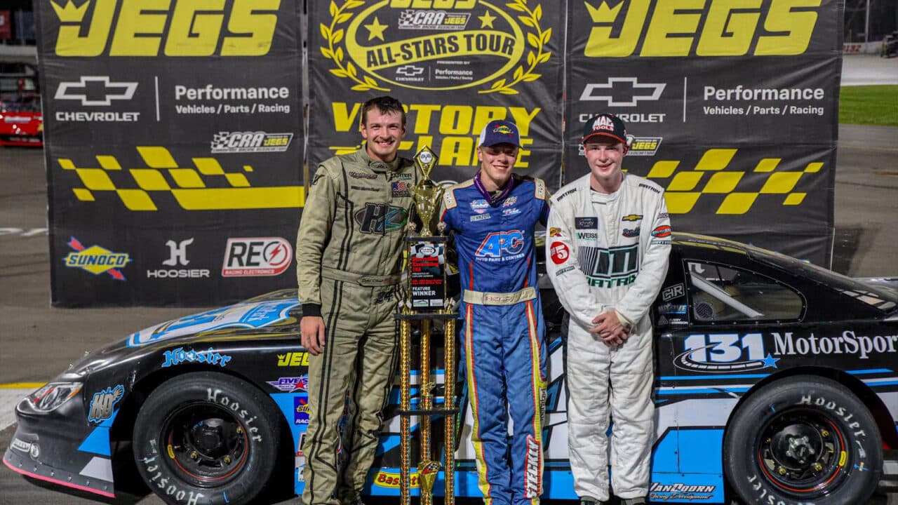 hero image for Chase Pinsonneault Wins Diversified Excavating 125 at Flat Rock