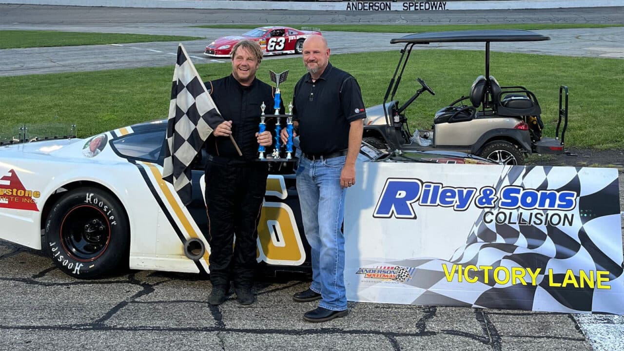 hero image for Trent Wins Finale, Crabtree wins Late Model Title at Anderson