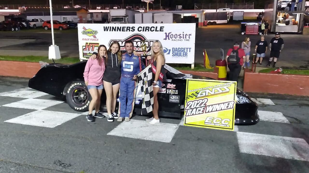 hero image for Rogers Sweeps First Grand National Super Series Event at Caraway