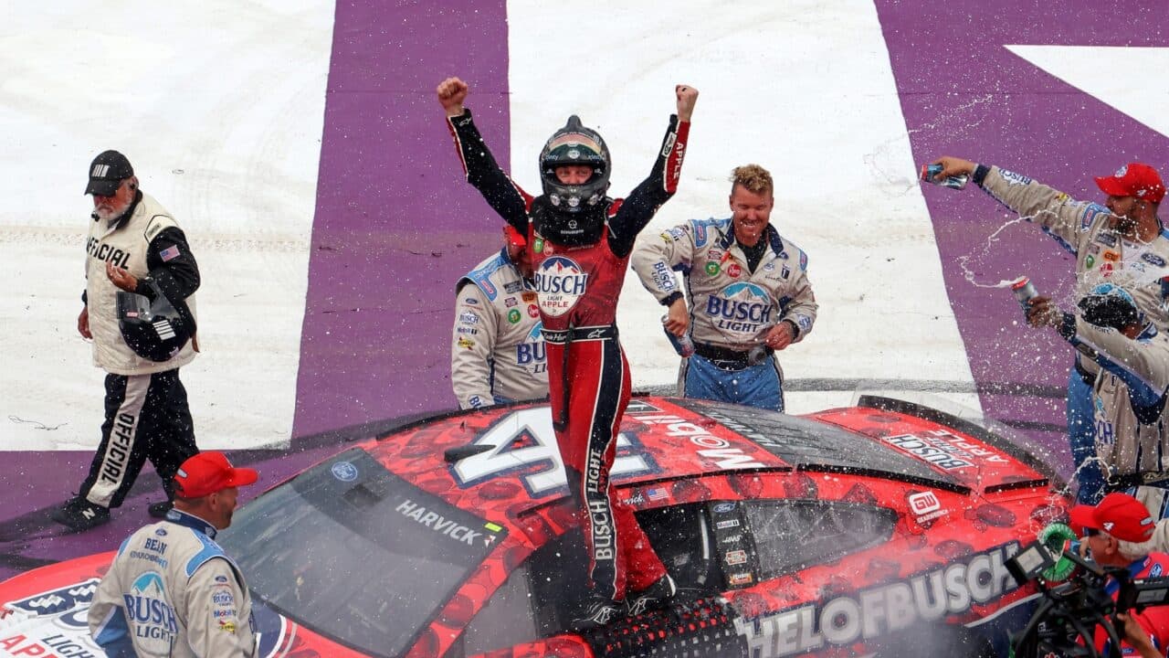 hero image for It's a Matter of Process for Kevin Harvick, Rodney Childers