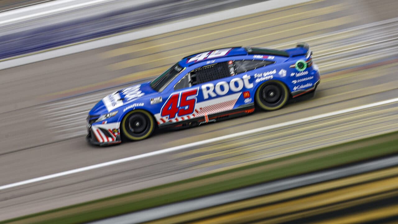 hero image for Wallace Streaks to Convincing Win at Kansas