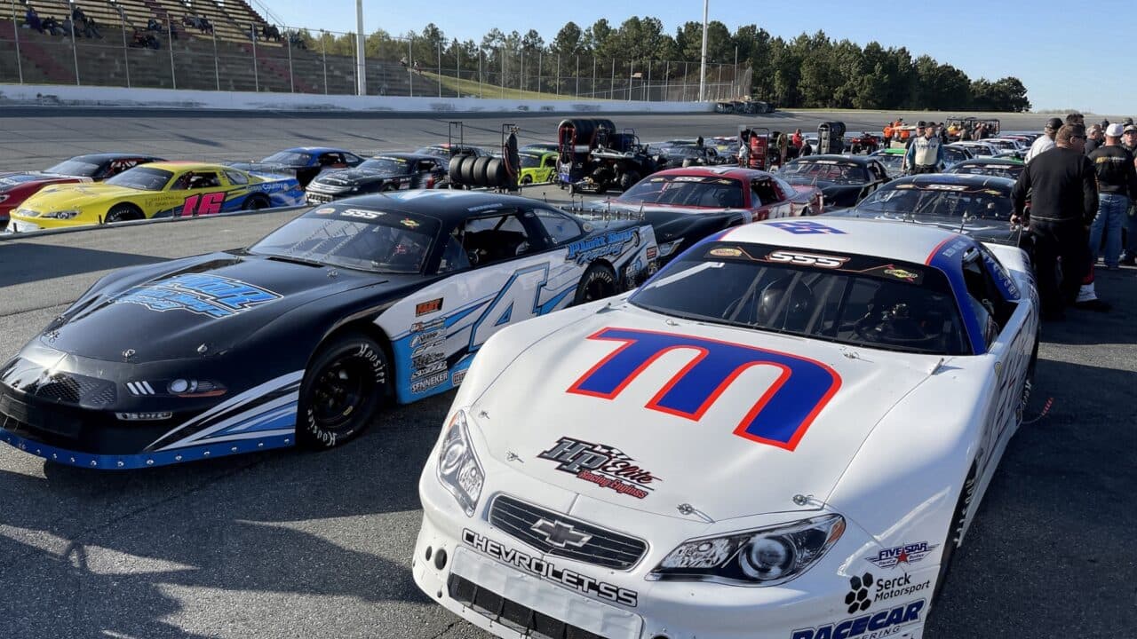 hero image for It's Down to Pollard v. Robbins for Southern Super Series Crown