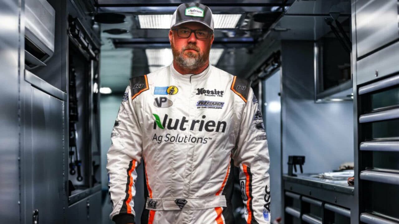 hero image for Jonathan Davenport Joins Kaulig Racing for Bristol Dirt Race