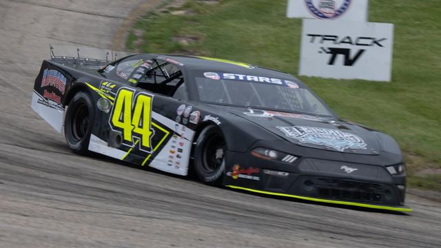 Justin Mondeik Photo