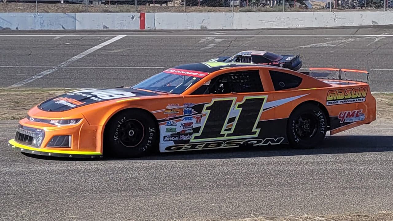 hero image for Gibson Seeks to Overcome Challenges for Apple Cup 125 Win