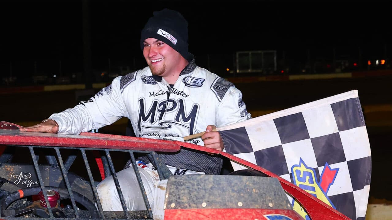 hero image for Payton Freeman, Team 22 Commit to World of Outlaws for 2023