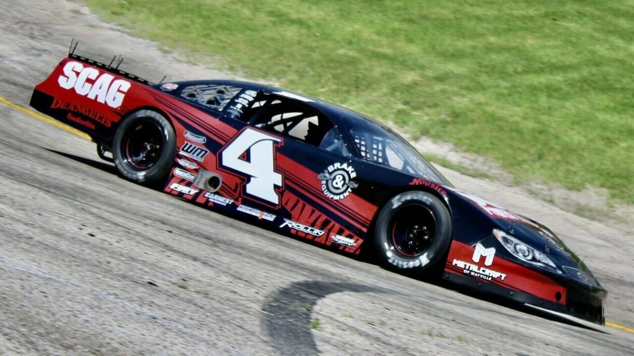hero image for Erik Jones Looking for ‘Bucket List’ Slinger Nationals Win