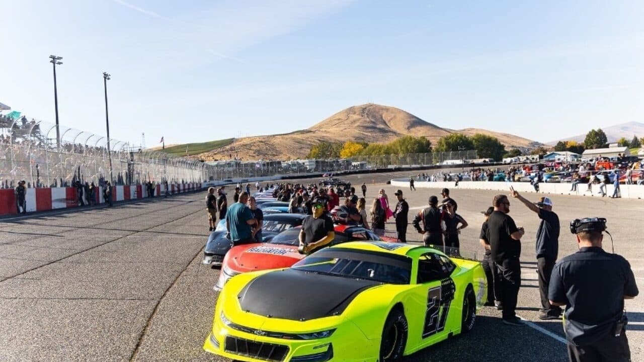 hero image for Northwest Super Late Model Series Season Opens with Apple Cup 125