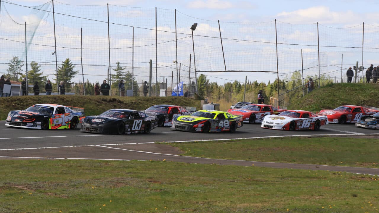 hero image for Easy-Kleen SLMS Stars Chasing Castle 150 Crown at Speedway 660
