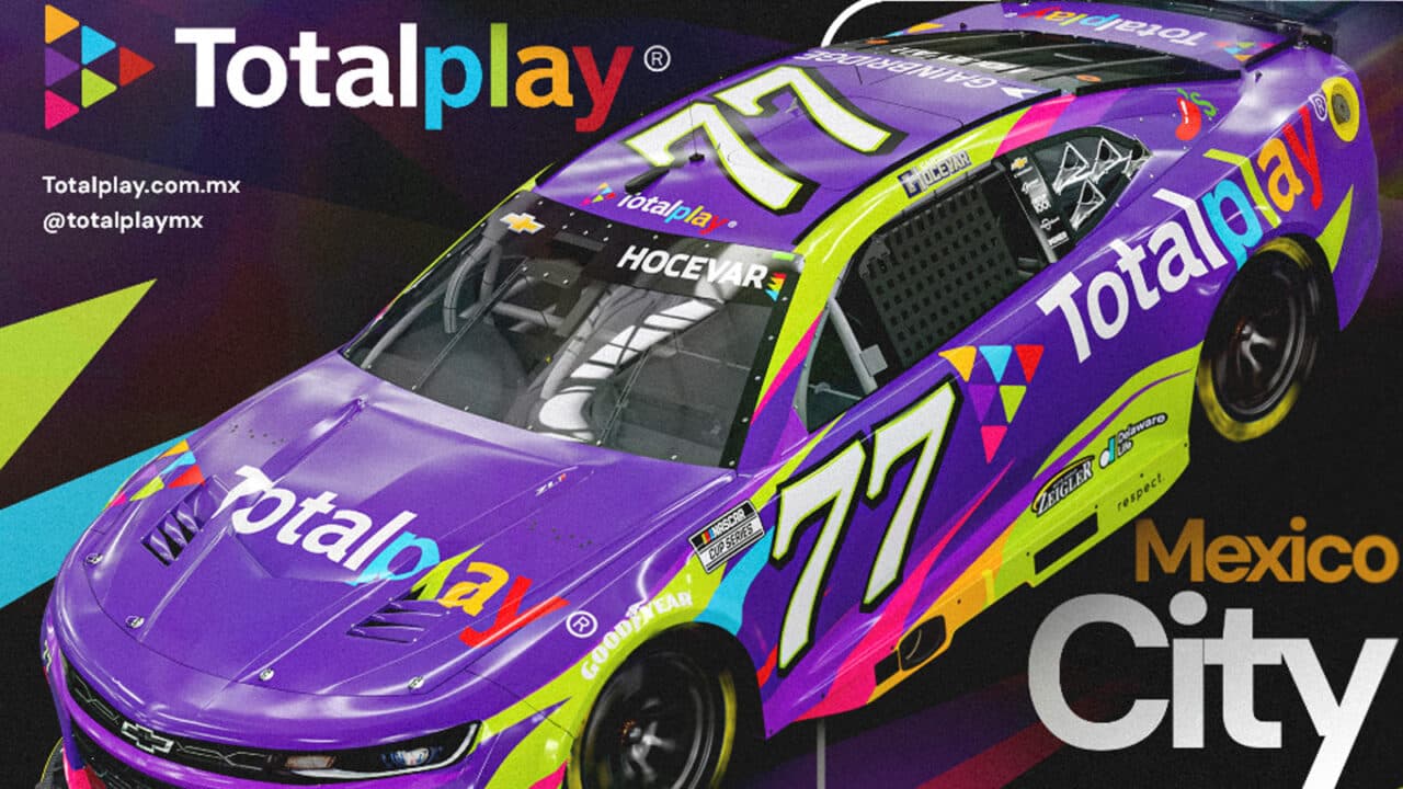 hero image for Totalplay Partners with Spire, Carson Hocevar for Viva Mexico 250