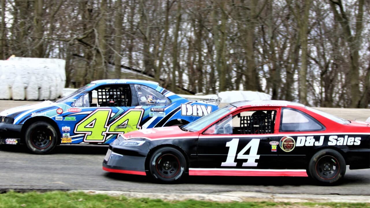 hero image for Vore's Compact Touring Series To Open Season at Shadybowl Sunday