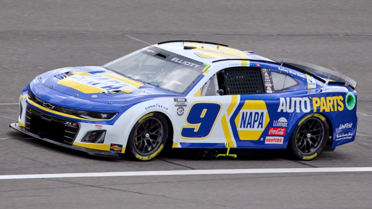 hero image for Josh Berry, Jordan Taylor to Fill-in for Hendrick Motorsports No. 9 Team in Elliott's Absence