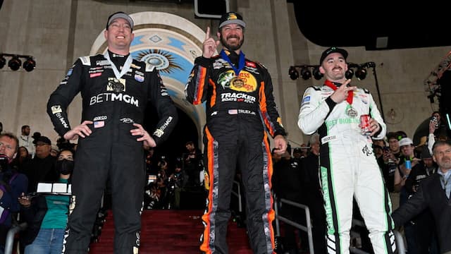 Truex medals