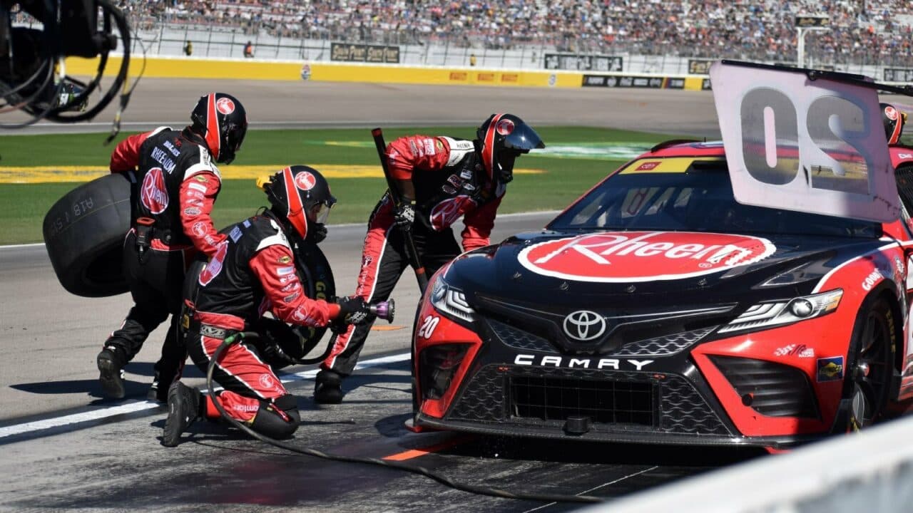 hero image for 2024 NASCAR Cup Series Pit Crew Charts