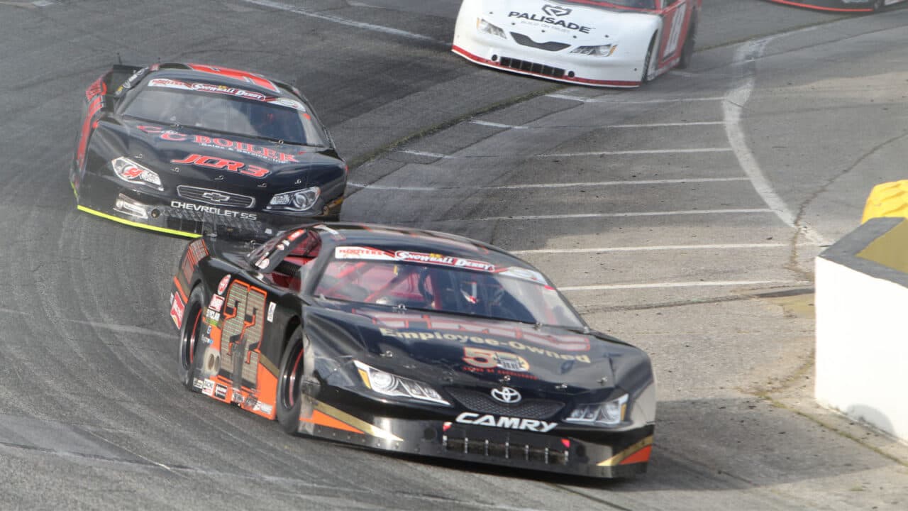 hero image for Updated Snowball Derby Broadcast Schedule and Information - December 4