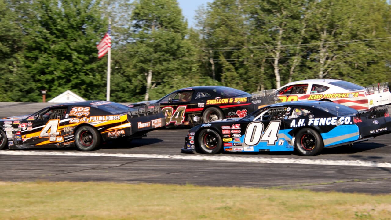 hero image for American-Canadian Tour Returns to Oxford Plains Speedway
