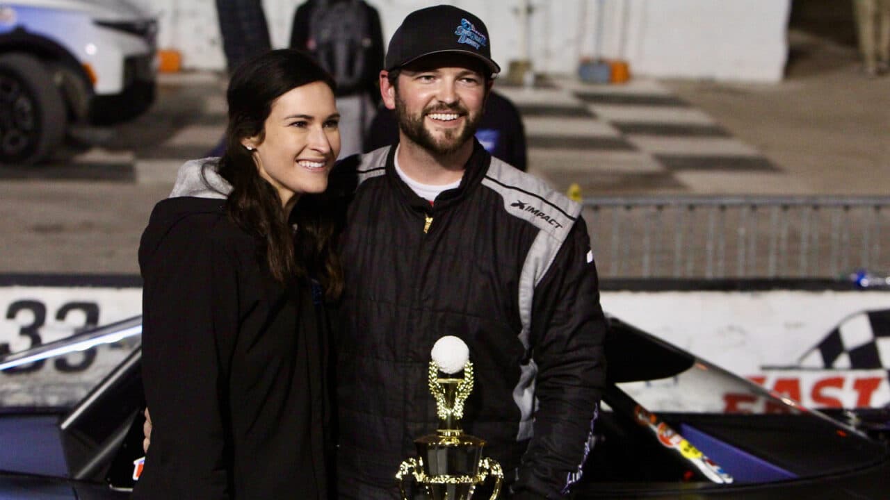 hero image for Griffin Closes Out 56th Snowball Derby Weekend With Outlaws Win