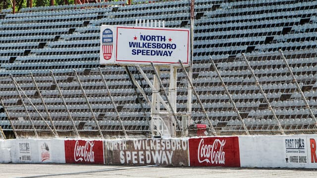 Flagstand North Wilkesboro Speedway