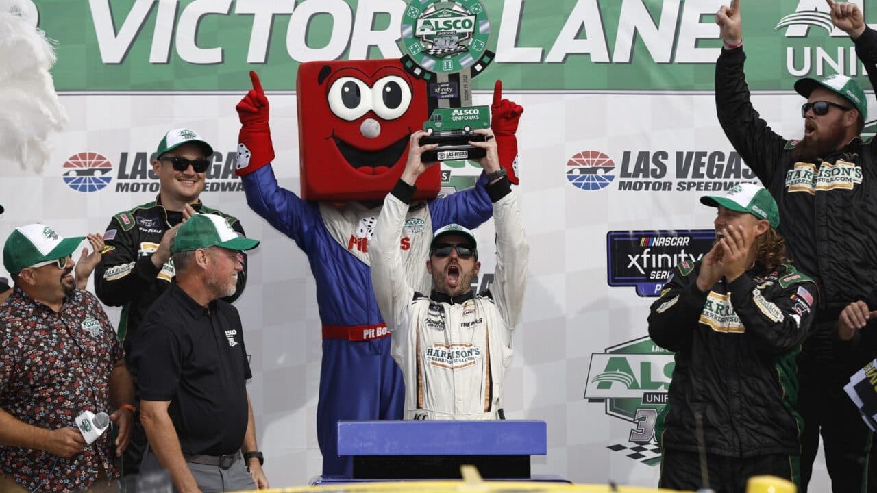 hero image for Berry Wins Vegas to Advance to Xfinity Championship Race