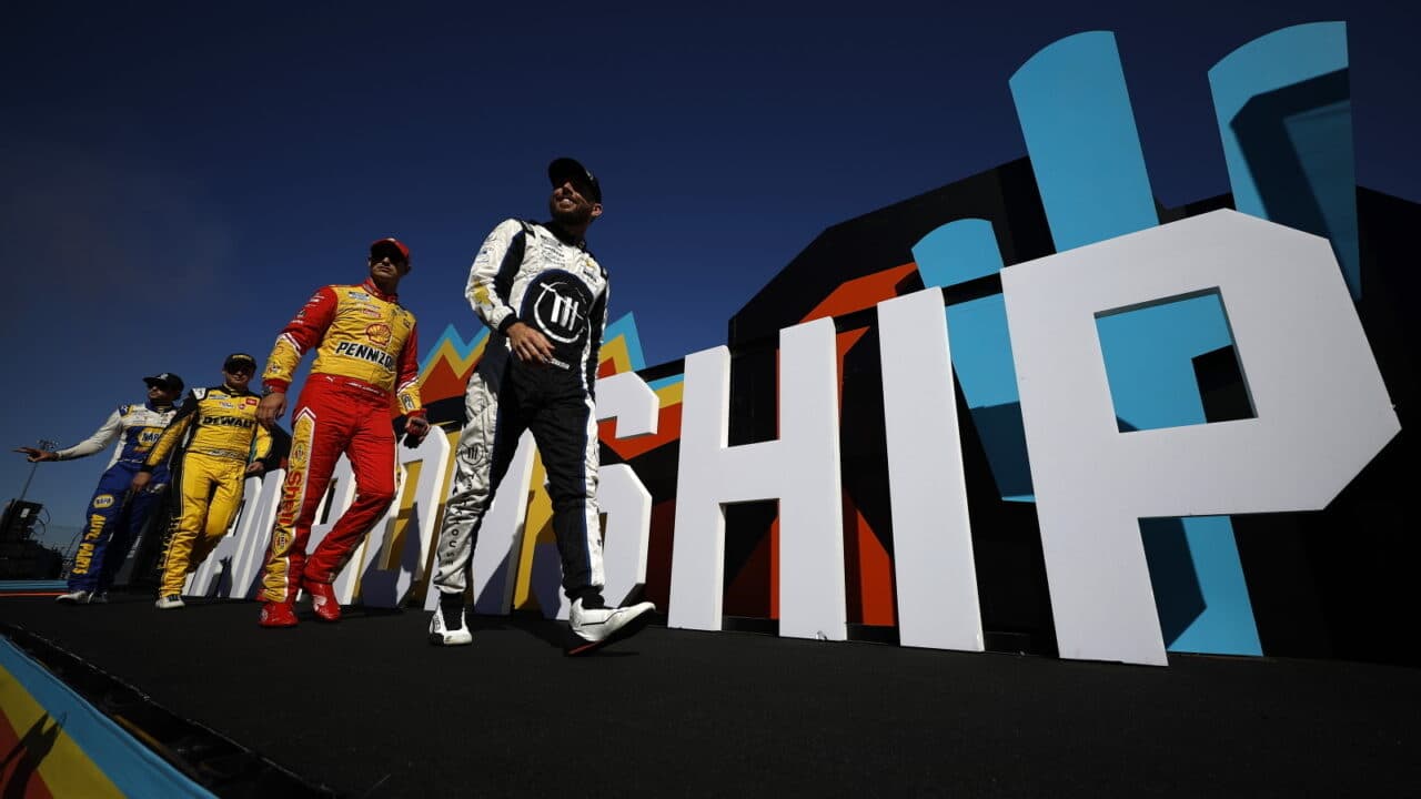 hero image for Phoenix Raceway to Host 2024 NASCAR Championship Weekend