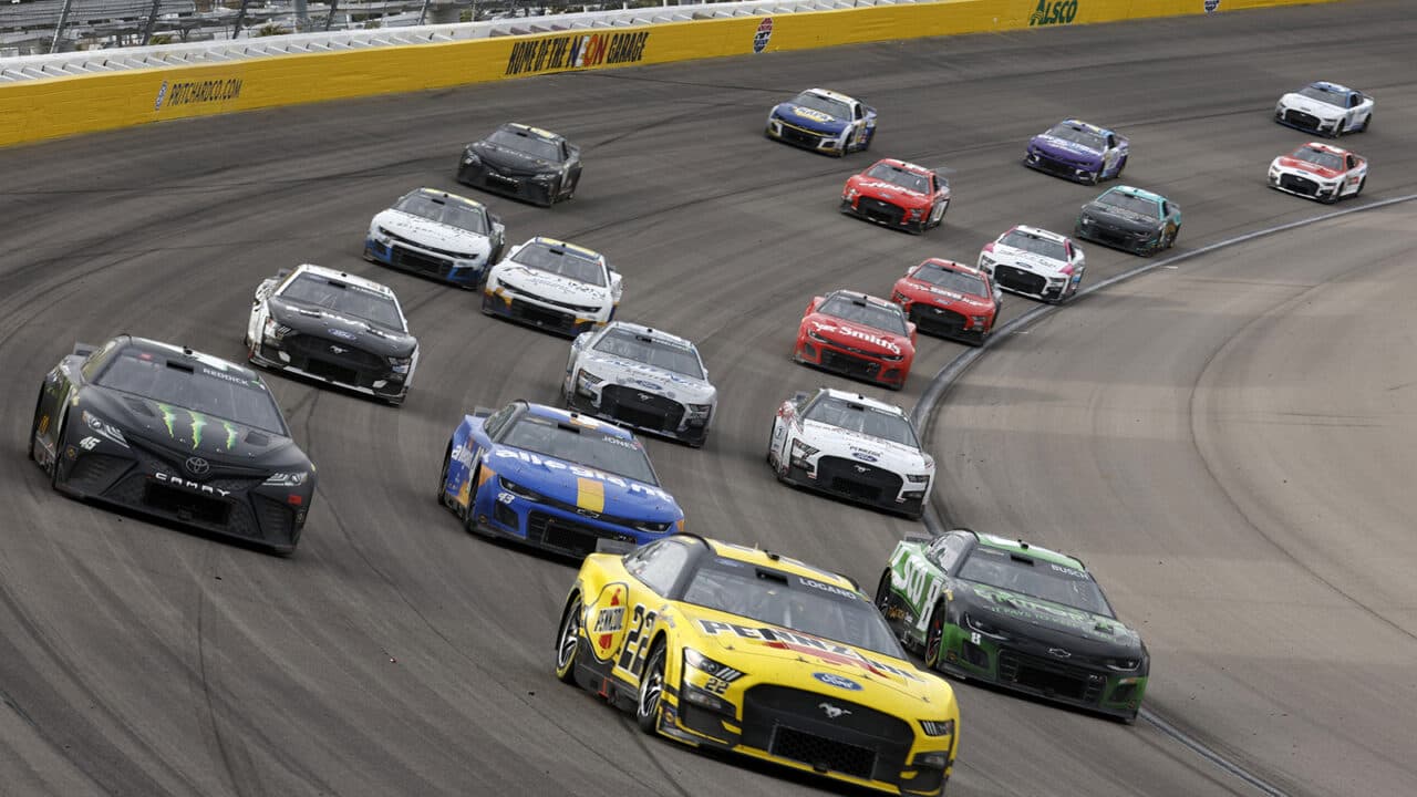 hero image for Entry List: NASCAR Cup Series South Point 400 at Las Vegas