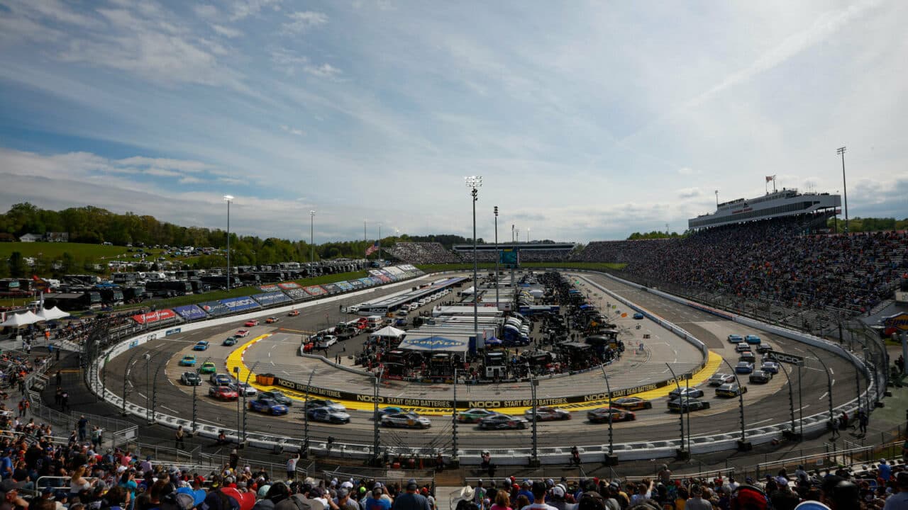 hero image for Race Results: NASCAR Cup Series NOCO 400 at Martinsville Speedway