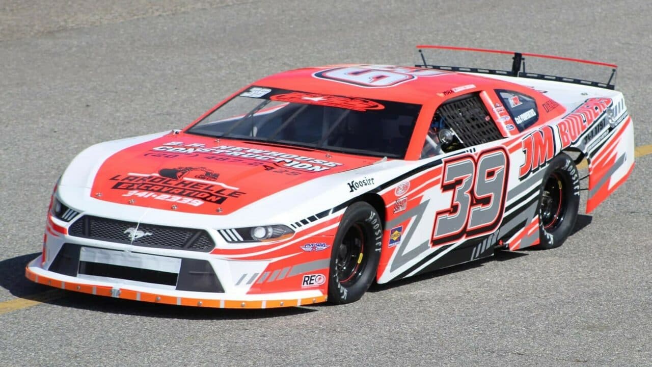 hero image for Oxford Young Gun Making PASS Super Late Model Debut