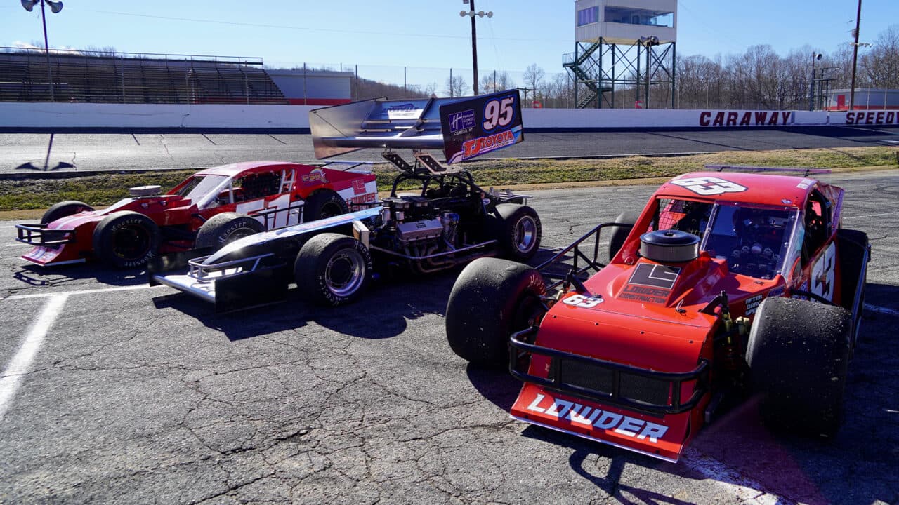 hero image for North-South Shootout, Debut of Supermodifieds at Caraway to Air on Racing America