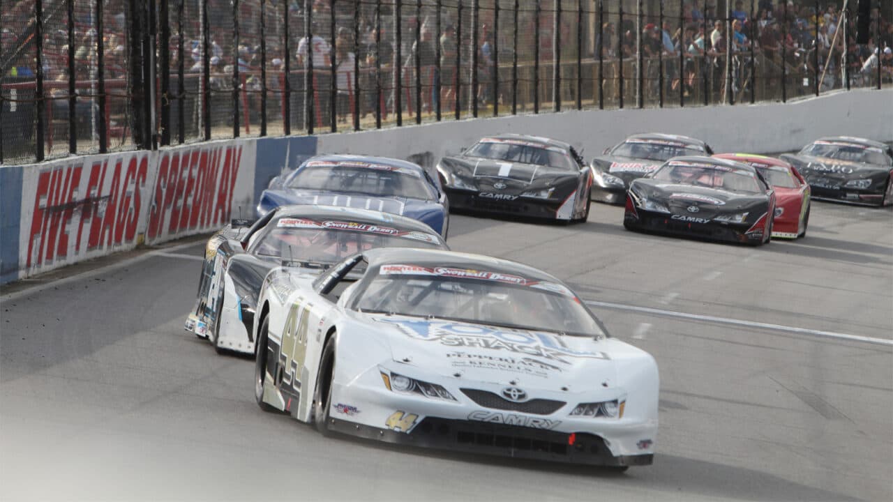hero image for Snowball Derby, Snowflake 100 Entry Forms Available Now