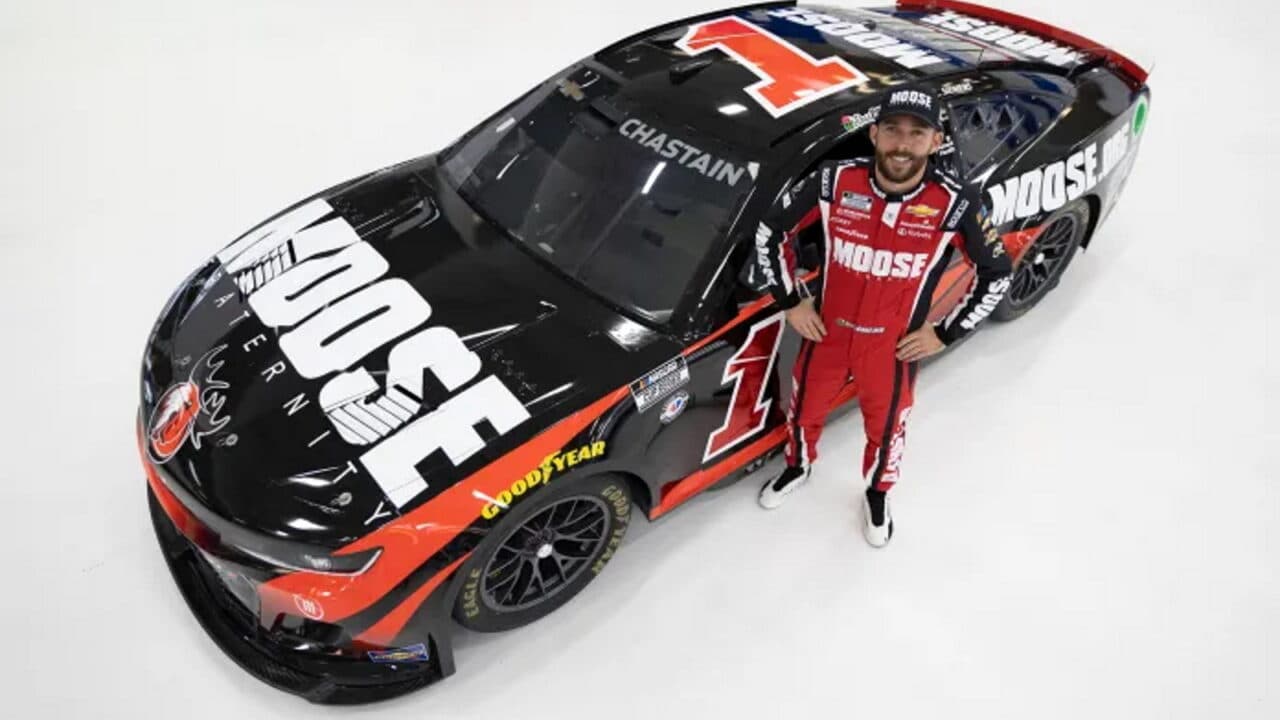 hero image for Moose Fraternity Returns to Trackhouse, Ross Chastain for Four Races in 2023