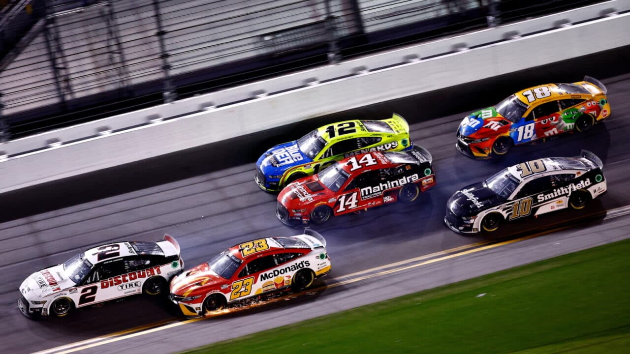hero image for Daytona 500 Preview: Who Are the Favorites? And What to Watch For