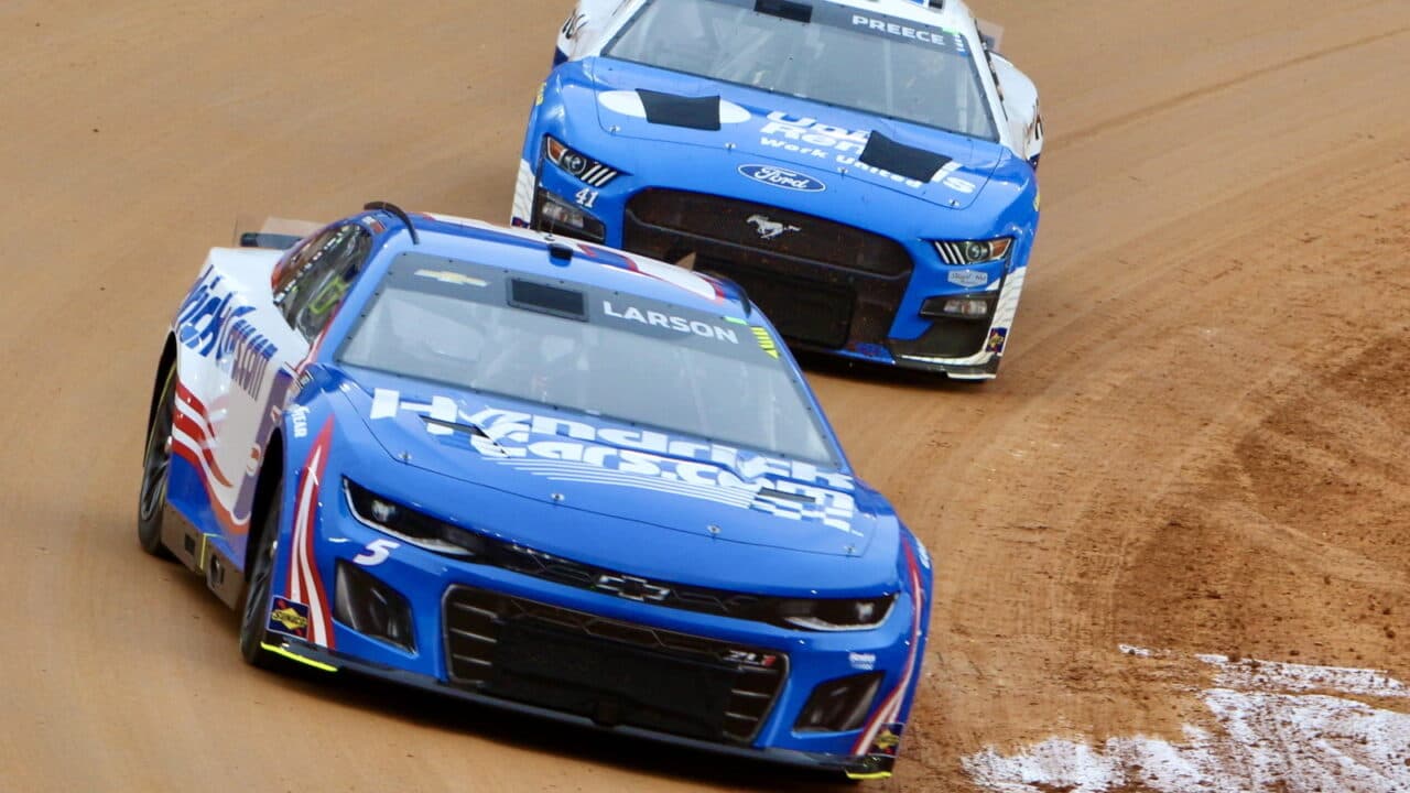 hero image for Starting Lineup: NASCAR Cup Series Food City Dirt Race at Bristol