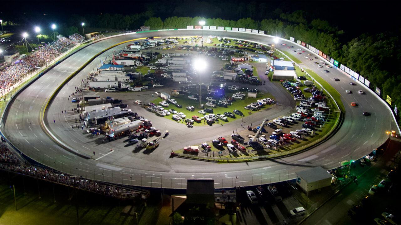 5 Racing Flags Five Flags Speedway Announces 2026 Season Schedule
